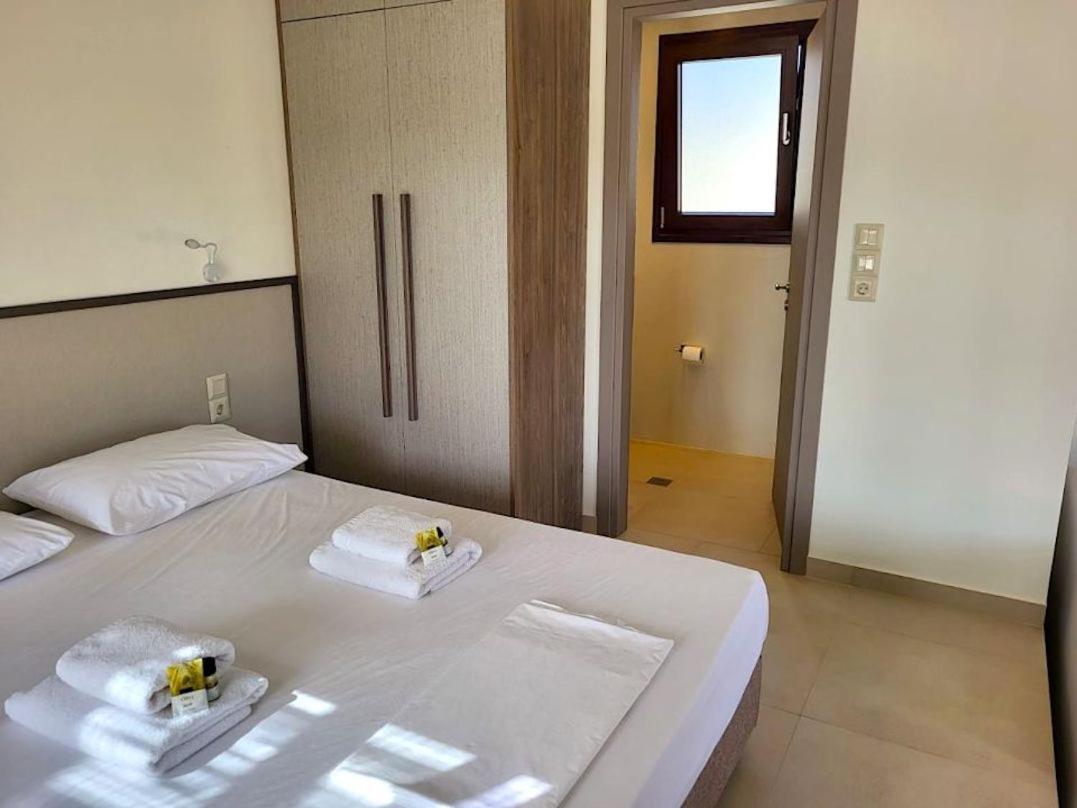 Studio At Beautiful Beach Kouremenos Apartment Anevato Bagian luar foto