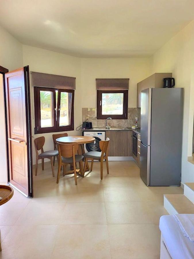 Studio At Beautiful Beach Kouremenos Apartment Anevato Bagian luar foto